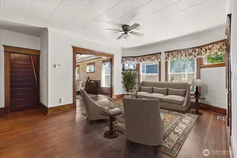 Living - 1621 Colby Ave, Everett, WA 98201 photo 4 of 5