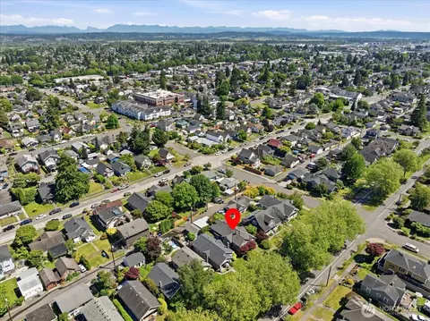 View/Area - 1621 Colby Ave, Everett, WA 98201 photo 3 of 6