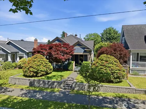 Exterior - 1621 Colby Ave, Everett, WA 98201 photo 2 of 6