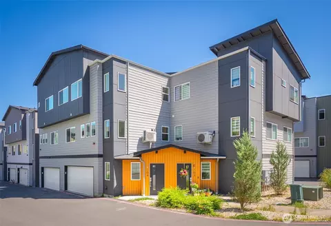 17510 W Main St #F104, Monroe, WA 98272