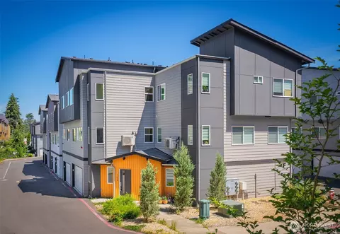 17510 W Main St #F104, Monroe, WA 98272