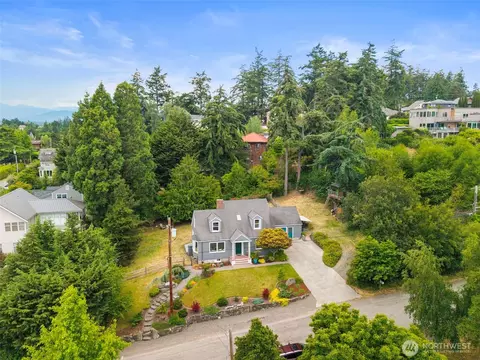 1231 Monroe St, Port Townsend, WA 98368