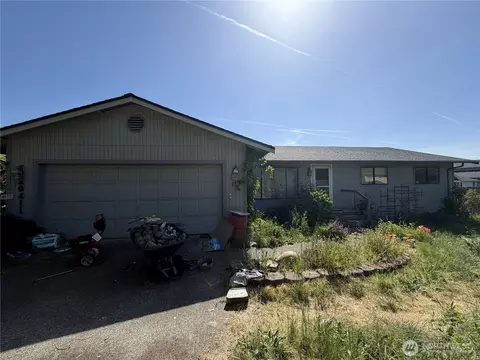 20411 Church Lake Rd E, Bonney Lake, WA 98391