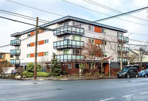 7501 Greenwood Ave N #401, Seattle, WA 98103
