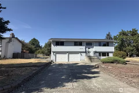 1615 154th St E, Tacoma, WA 98445