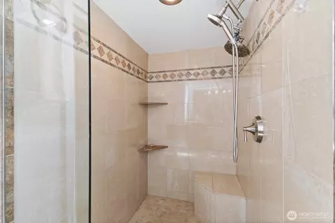Bath - 16306 Valhalla Dr, Bothell, WA 98011 photo 2 of 3