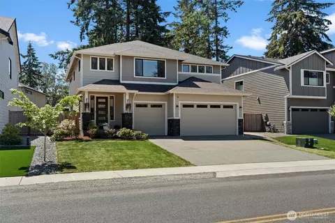 7708 Zircon Dr SW, Lakewood, WA 98498