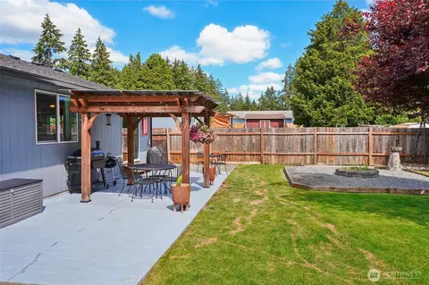 Exterior - 716 E 190th, Spanaway, WA 98387 photo 7 of 8