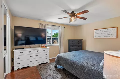 Bedroom - 716 E 190th, Spanaway, WA 98387 photo 3 of 6