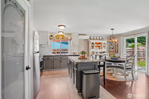 Kitchen - 716 E 190th, Spanaway, WA 98387 photo 4 of 4
