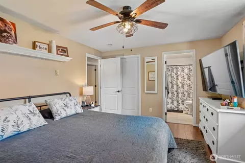 Bedroom - 716 E 190th, Spanaway, WA 98387 photo 4 of 6