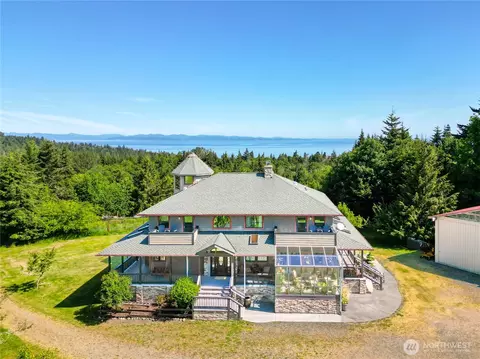 1743 Freshwater Bay Rd, Port Angeles, WA 98363