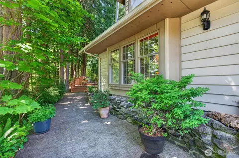 1411 Miller Dr, Kelso, WA 98626