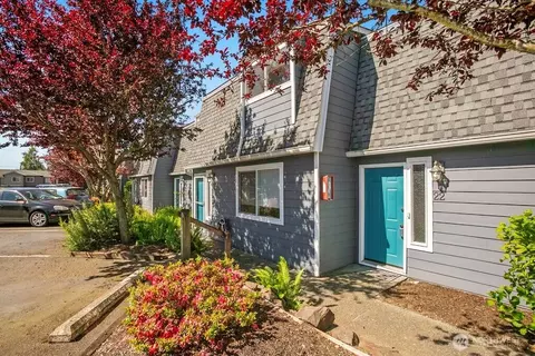 1421 W Casino Rd #A-22, Everett, WA 98204