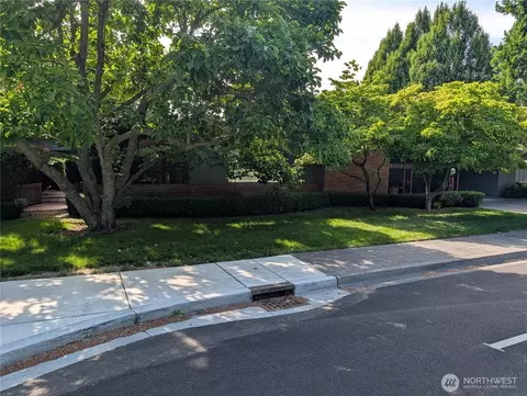 212 S Division St, Walla Walla, WA 99362