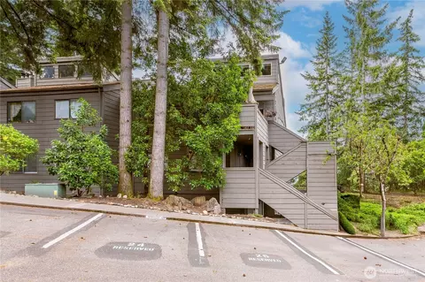 12517 NE 23rd Pl #A2, Bellevue, WA 98005