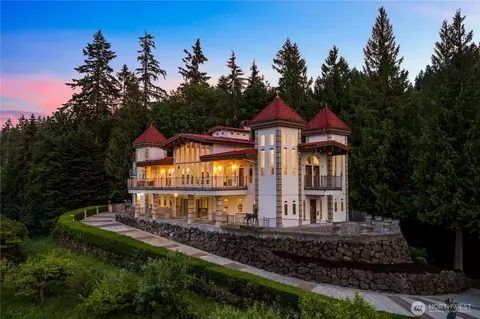 5454 194th Ave SE, Issaquah, WA 98027