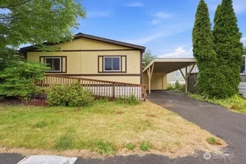 26801 NE 9th St #26, Camas, WA 98607