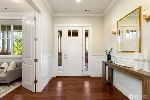 Entry Way - 5716 197th Pl SE, Bothell, WA 98012 photo 2 of 4