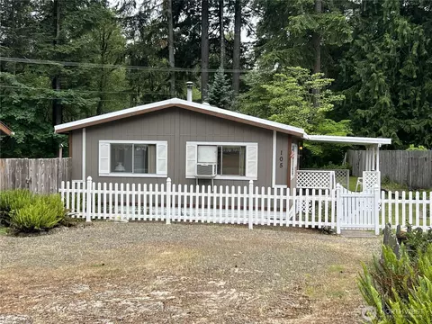 105 Mount Rainier Dr, Packwood, WA 98361