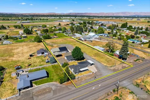 4101 Ahtanum, Yakima, WA 98903