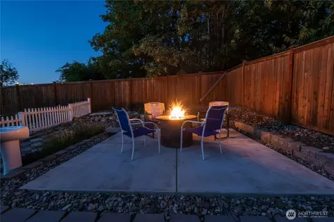 Exterior - 963 Bondgard Ave E, Enumclaw, WA 98022 photo 9 of 9