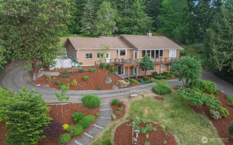 823 Fox Hollow Rd, Sequim, WA 98382