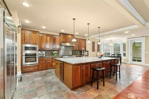 Kitchen - 18634 92nd Ave NE, Bothell, WA 98011 photo 1 of 4