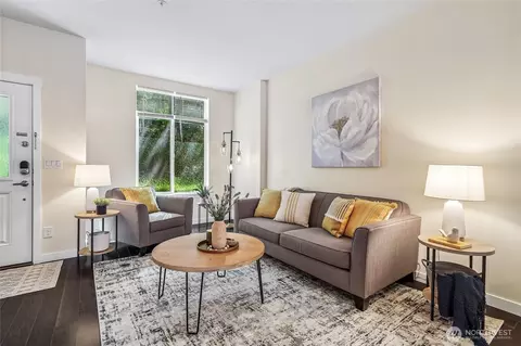 2107 NW Moraine Pl, Issaquah, WA 98027