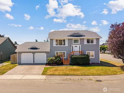 1675 SW 8th Ave, Oak Harbor, WA 98277