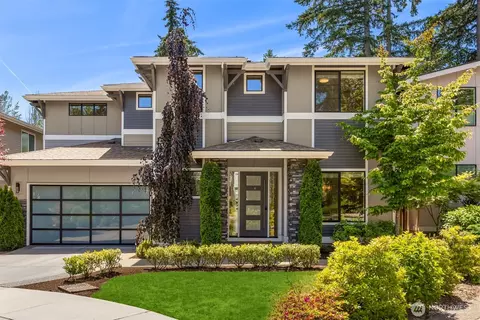 133 Duane Ln NW, Bainbridge Island, WA 98110