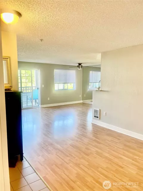 10824 170th St SE #A201, Renton, WA 98055