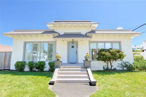 1205 S Cherry St, Port Angeles, WA 98362