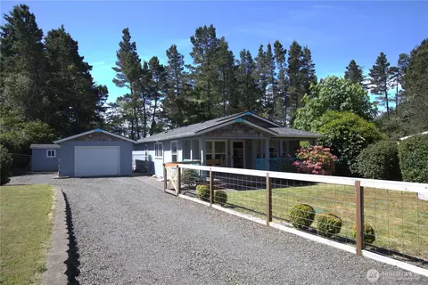 1408 275th Pl, Ocean Park, WA 98640