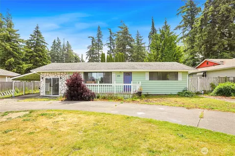 310 Scotland Dr, Camano Island, WA 98282