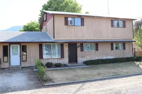 135 Eveline St, Pateros, WA 98846