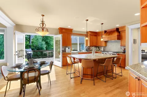Kitchen - 10311 NE 194th St, Bothell, WA 98011 photo 3 of 5