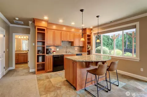Kitchen - 10311 NE 194th St, Bothell, WA 98011 photo 5 of 5