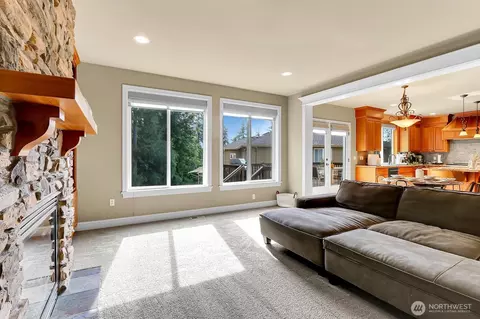 Living - 10311 NE 194th St, Bothell, WA 98011 photo 4 of 6