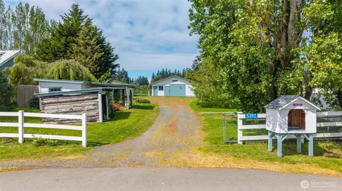 5392 Shore Meadow Rd, Freeland, WA 98249