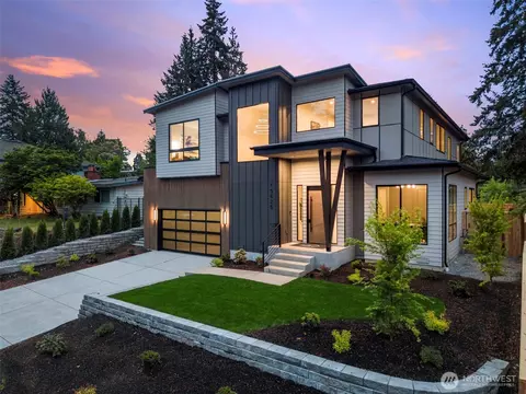 15625 SE 9th St, Bellevue, WA 98008