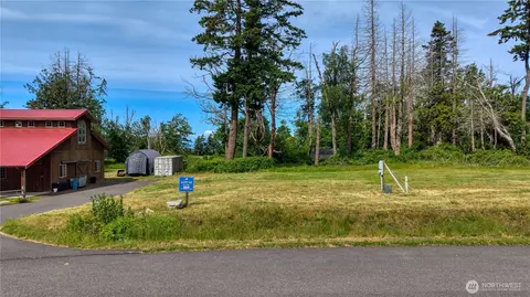 2193 Seabright Loop, Point Roberts, WA 98281 photo 4