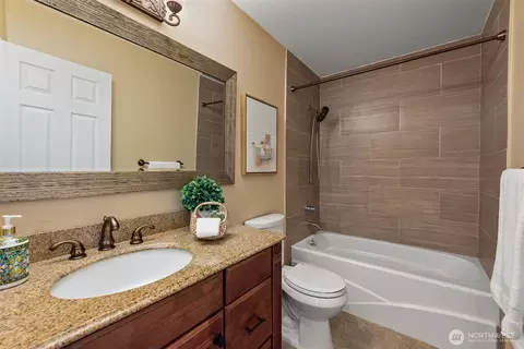 Bath - 23830 25th Dr SE, Bothell, WA 98021 photo 3 of 3