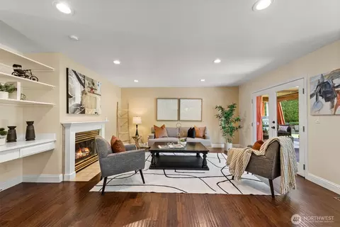 Living - 23830 25th Dr SE, Bothell, WA 98021 photo 2 of 5