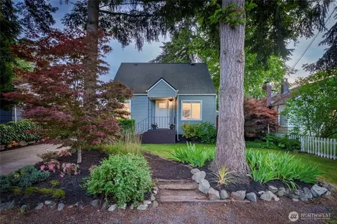 14341 Interlake Ave N, Seattle, WA 98133