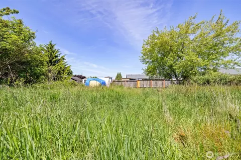 2013 E 4th Ave, Port Angeles, WA 98362