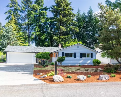 10201 SW 120th St, Lakewood, WA 98498
