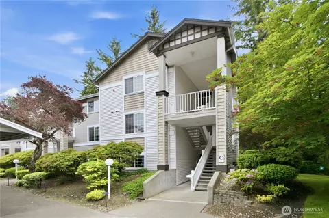 25235 SE Klahanie Blvd #C303, Issaquah, WA 98029