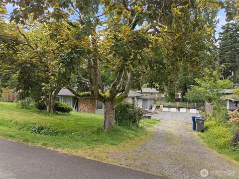 35835 13th Ave SW, Federal Way, WA 98023