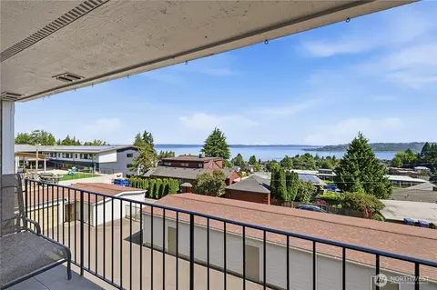 1115 N I St #204, Tacoma, WA 98403